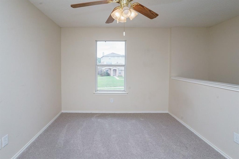 Photo 12 of 19 - 2553 Big Spring Dr, Fort Worth, TX 76120