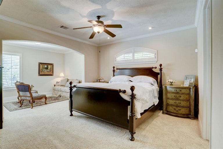 Photo 21 of 50 - 4823 Middlewood Manor Ln, Katy, TX 77494