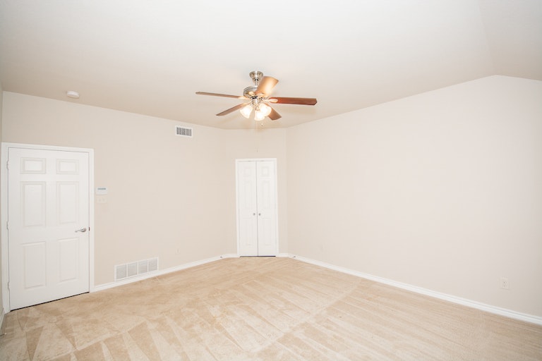 Photo 22 of 27 - 6076 Cedar Glen Dr, Grand Prairie, TX 75052