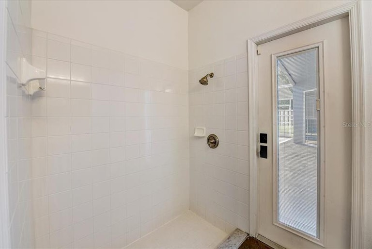 Photo 38 of 47 - 2203 Katana Pl, Brandon, FL 33511
