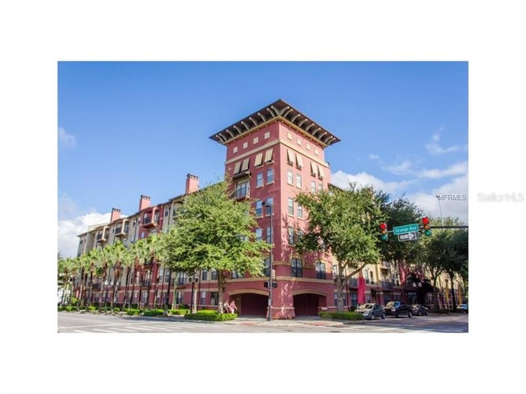 Photo 1 of 10 - 911 N Orange Ave #537, Orlando, FL 32801