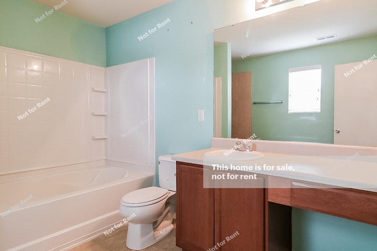 Photo 6 of 26 - 526 Kerriann Ln, Clayton, NC 27520