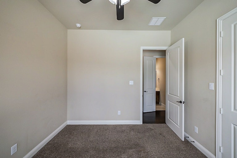 Photo 21 of 45 - 1326 Bastrop Glen Ln, League City, TX 77573