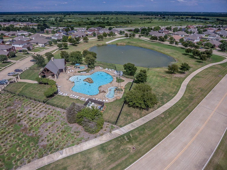 Photo 6 of 25 - 1123 Cumberland Dr, Forney, TX 75126