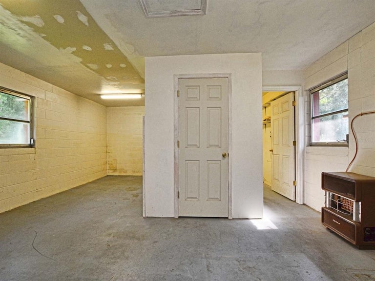 Photo 35 of 48 - 7851 Sadler Rd, Mount Dora, FL 32757