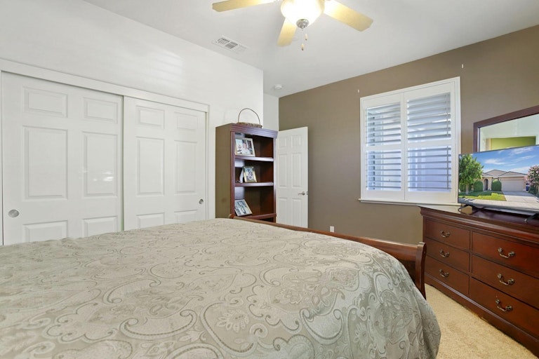 Photo 31 of 39 - 953 Fermoy Way, Galt, CA 95632