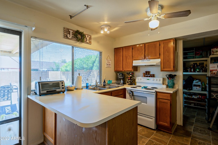 Photo 13 of 34 - 2317 E Inverness Ave, Mesa, AZ 85204