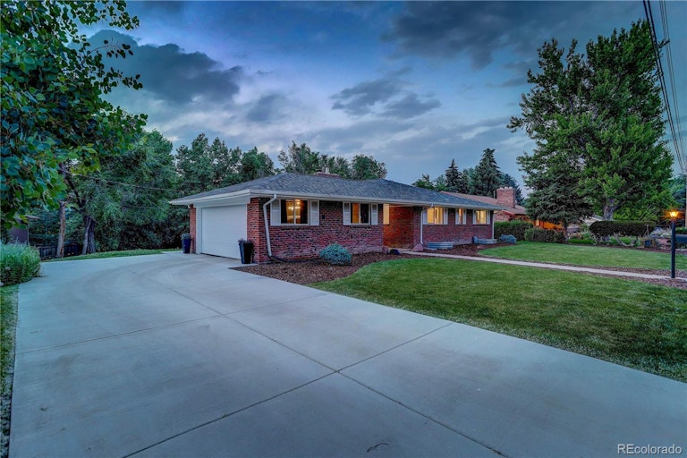 Photo 4 of 32 - 13075 W 15th Dr, Golden, CO 80401