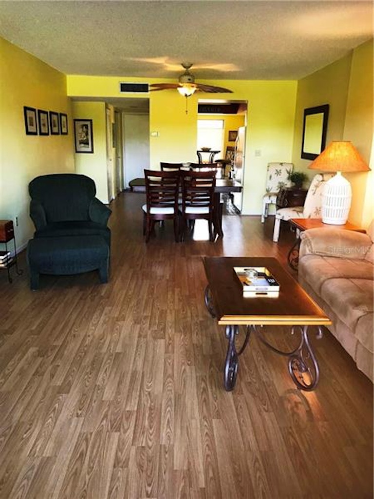 Photo 3 of 6 - 3300 Cove Cay Dr #2B, Clearwater, FL 33760