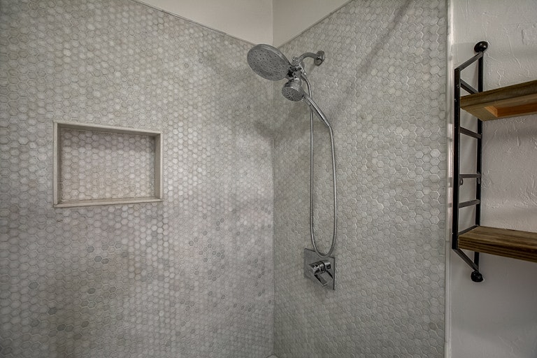 Photo 44 of 50 - 8103 Shiloh Ct, Austin, TX 78745