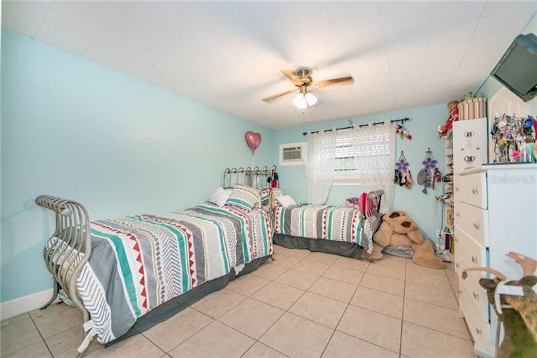 Photo 12 of 25 - 4800 Lake Lowery Rd, Haines City, FL 33844