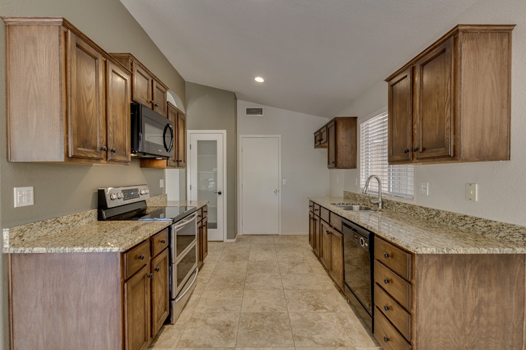 Photo 2 of 24 - 7814 E Dallas St, Mesa, AZ 85207