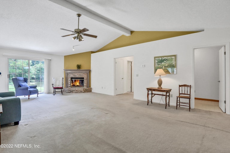 Photo 5 of 29 - 536 Cozybrook Ln, Fleming Island, FL 32003