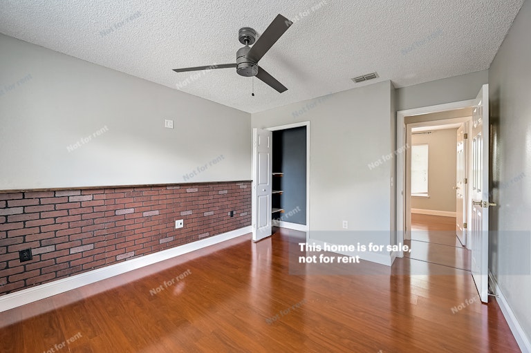 Photo 28 of 35 - 12030 Cobblestone Forest Cir S, Jacksonville, FL 32225