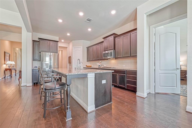 Photo 28 of 48 - 21606 Albertine Dr, Tomball, TX 77377