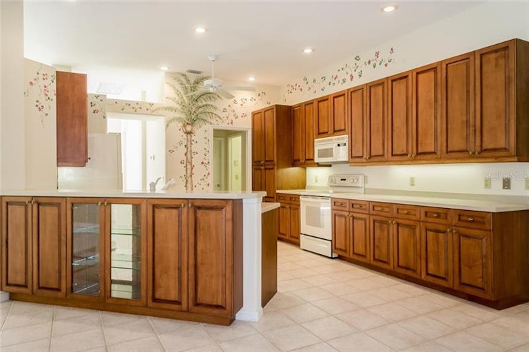 Photo 13 of 25 - 511 Summerfield Way, Venice, FL 34292