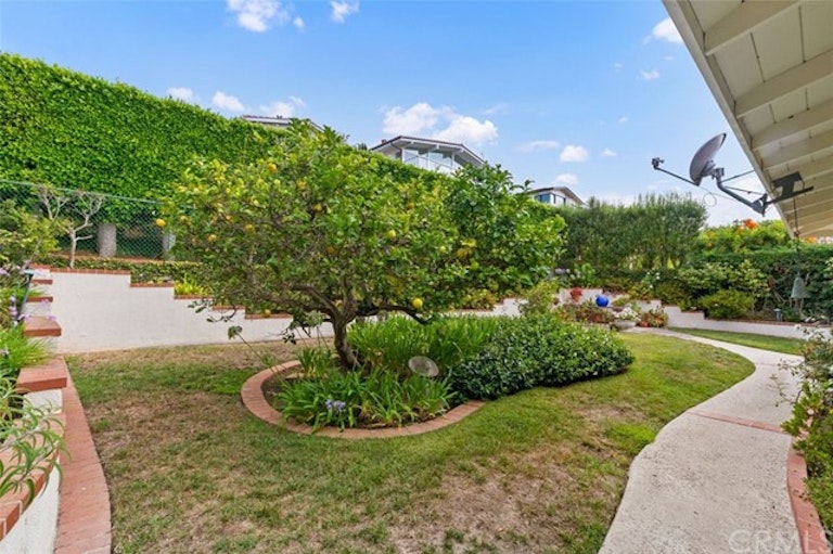 Photo 35 of 36 - 516 Via Media, Palos Verdes Estates, CA 90274