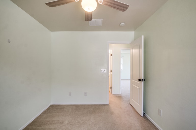 Photo 35 of 37 - 2327 E La Salle St, Phoenix, AZ 85040