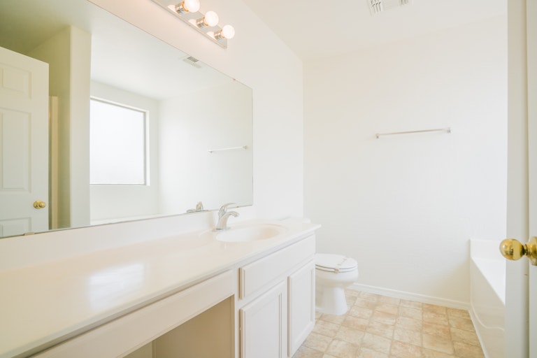 Photo 4 of 21 - 12817 W Mandalay Ln, El Mirage, AZ 85335