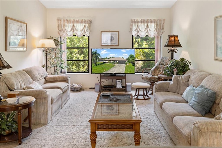 Photo 19 of 37 - 7035 Nichols St, Englewood, FL 34224