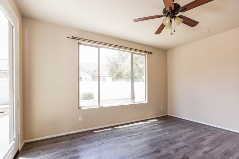 Photo 15 of 27 - 5245 Paseo Famosa, Hemet, CA 92545