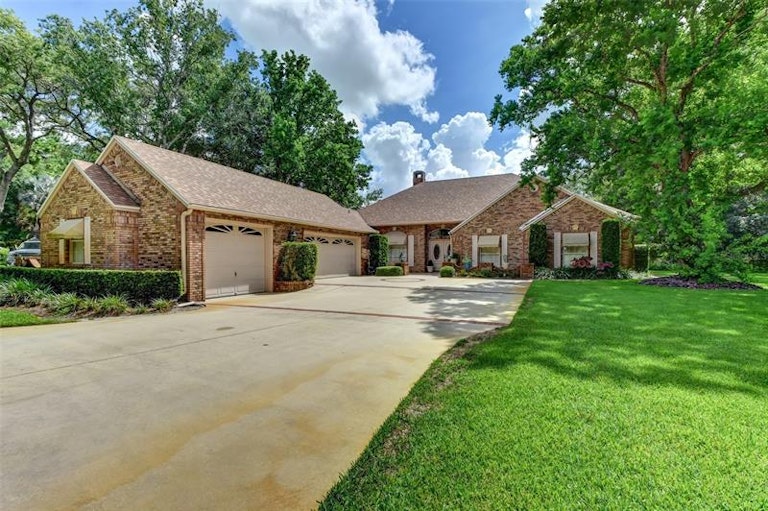 Photo 39 of 47 - 1411 Wyngate Dr, Deland, FL 32724
