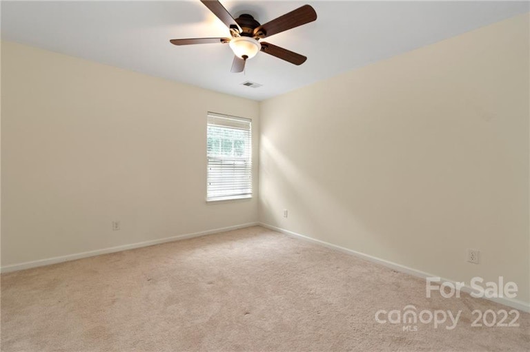 Photo 30 of 48 - 8725 Sedgeburn Dr, Charlotte, NC 28278