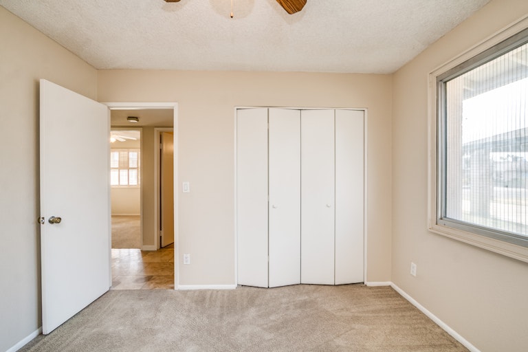 Photo 18 of 29 - 4826 W El Caminito Dr, Glendale, AZ 85302