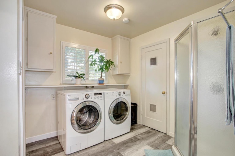 Photo 45 of 87 - 4501 Moddison Ave, Sacramento, CA 95819