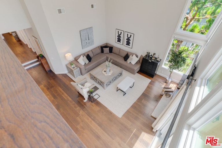 Photo 8 of 41 - 4342 Redwood Ave Unit C308, Marina Del Rey, CA 90292