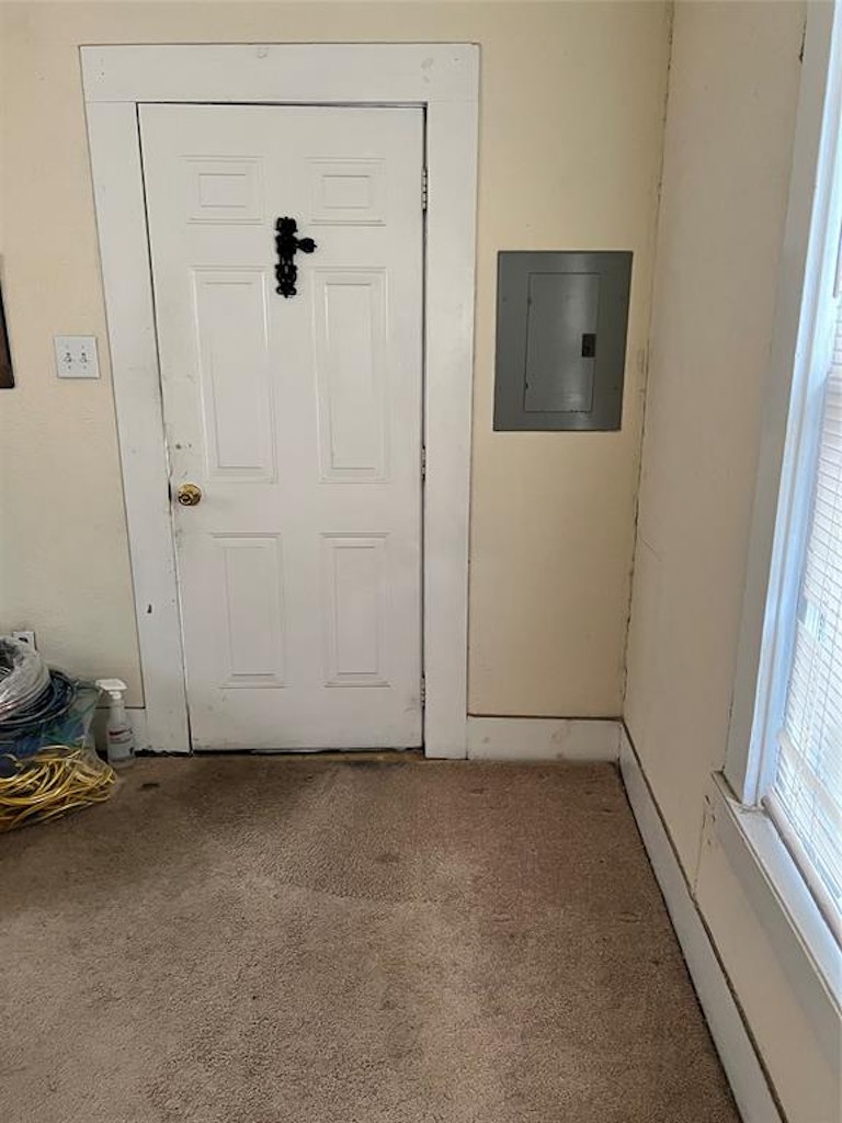 Photo 3 of 6 - 405 77th St, Houston, TX 77012