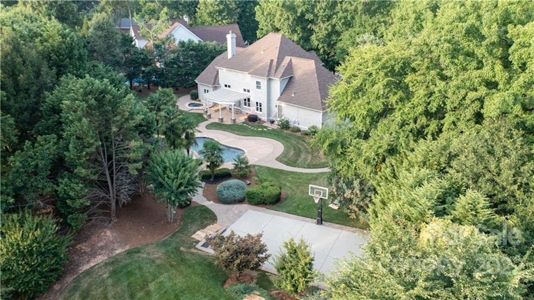Photo 40 of 44 - 8433 Cheverny Dr, Waxhaw, NC 28173