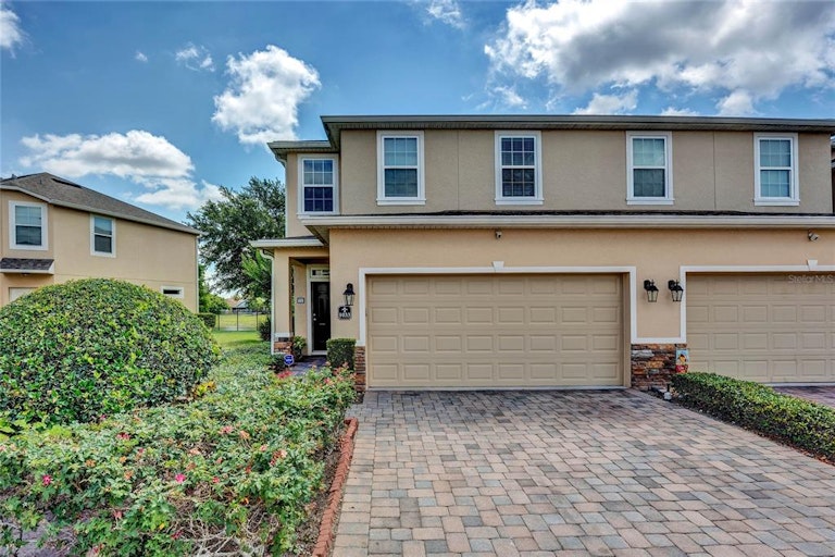 Photo 1 of 36 - 1033 Wood Cv, Kissimmee, FL 34743