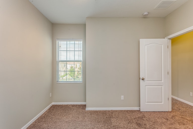 Photo 14 of 17 - 9073 Shepton St, Orlando, FL 32825