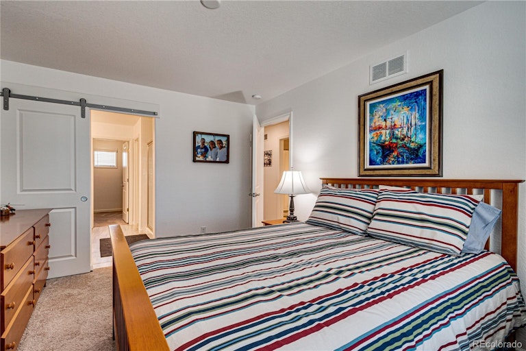 Photo 21 of 29 - 1566 Castle Creek Cir, Castle Rock, CO 80104
