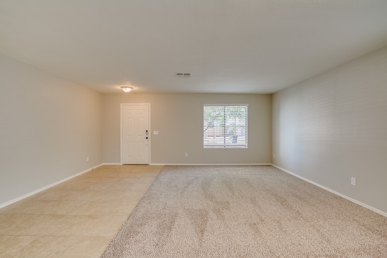 Photo 4 of 35 - 3737 E Constitution Ct, Gilbert, AZ 85296