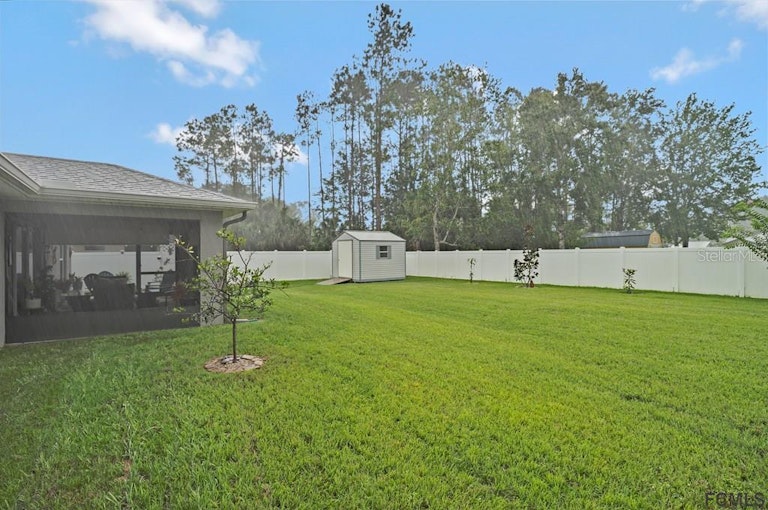Photo 34 of 40 - 39 Rickenbacker Dr, Palm Coast, FL 32164