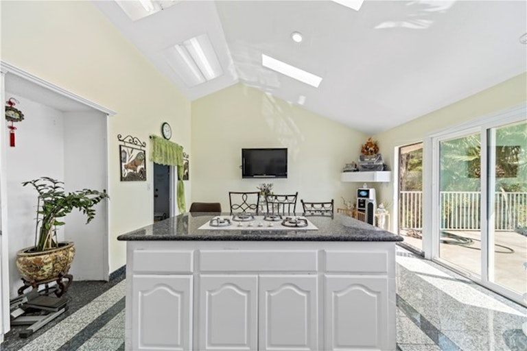 Photo 22 of 65 - 2158 Derringer Ln, Diamond Bar, CA 91765