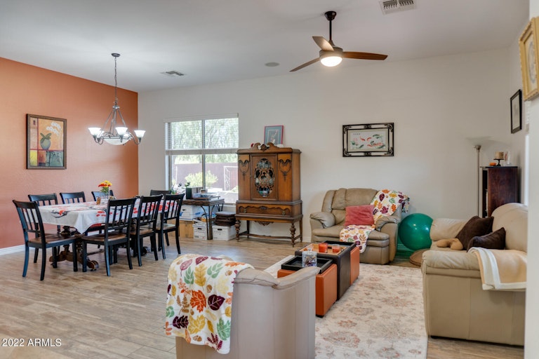 Photo 6 of 17 - 2242 W Blaylock Dr, Phoenix, AZ 85085
