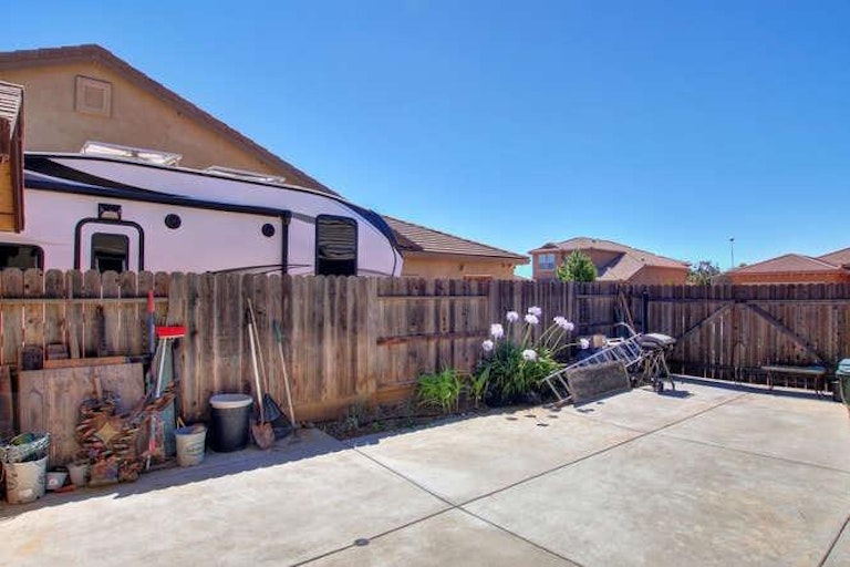 Photo 33 of 37 - 3469 Listan Way, Rancho Cordova, CA 95670