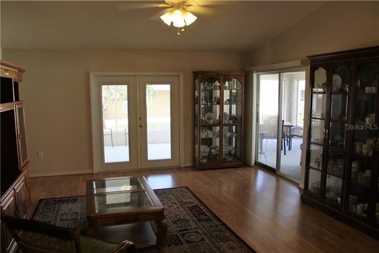 Photo 8 of 24 - 11103 Dormie Dr, San Antonio, FL 33576