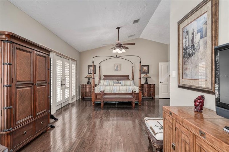 Photo 20 of 45 - 716 Ramona Ln, Orlando, FL 32804