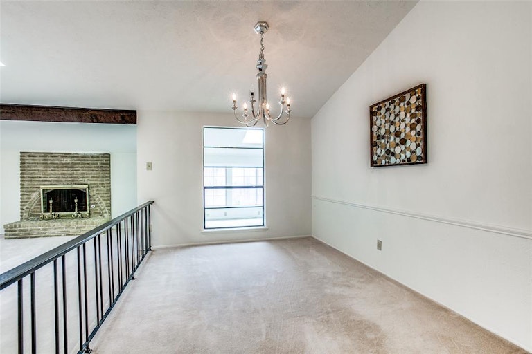 Photo 7 of 25 - 6006 Excalibur Dr, Garland, TX 75044