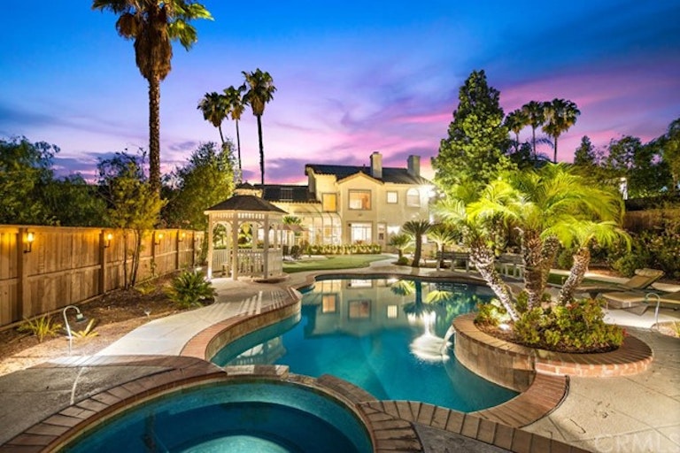 Photo 1 of 73 - 39560 Tinderbox Way, Murrieta, CA 92562