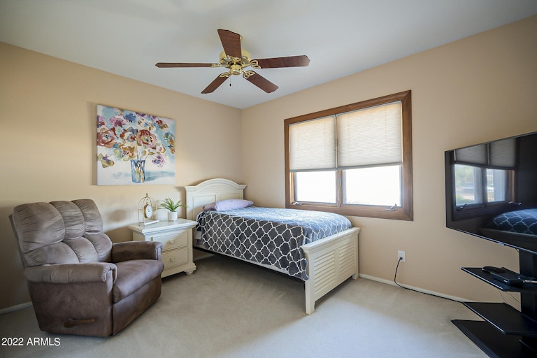 Photo 26 of 35 - 8337 E San Miguel Ave, Scottsdale, AZ 85250