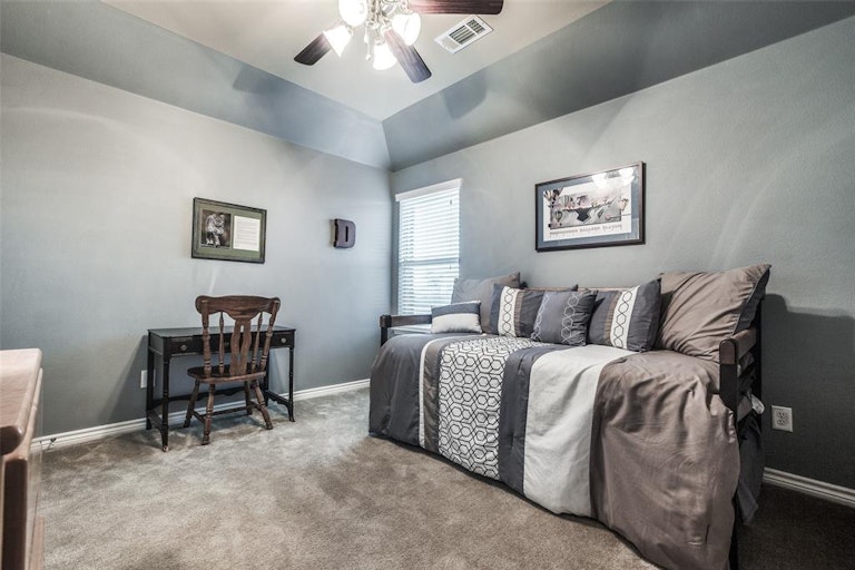 Photo 21 of 25 - 3904 Edward Dr, McKinney, TX 75071