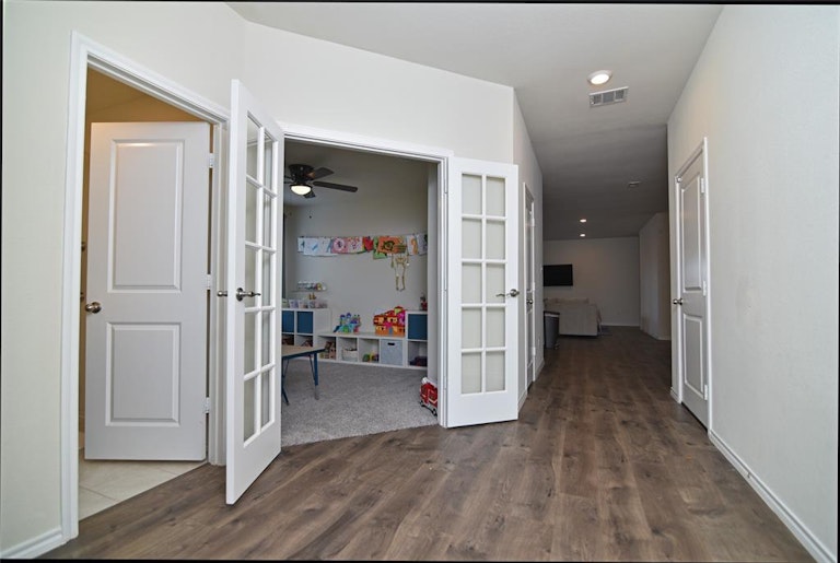 Photo 3 of 28 - 2413 Karnack Dr, Forney, TX 75126