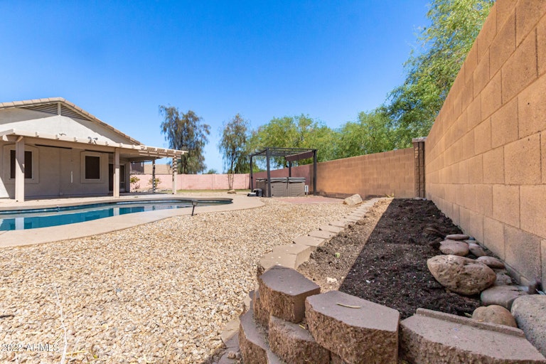 Photo 24 of 29 - 8227 W Apache St, Phoenix, AZ 85043