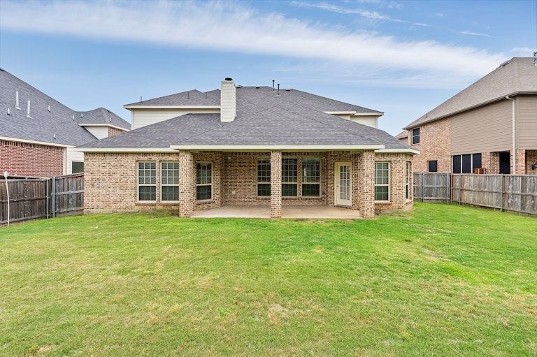 Photo 6 of 38 - 3052 Nadar, Grand Prairie, TX 75054