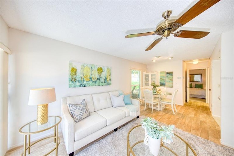 Photo 5 of 39 - 1614 Berwick Ct Unit C, Palm Harbor, FL 34684